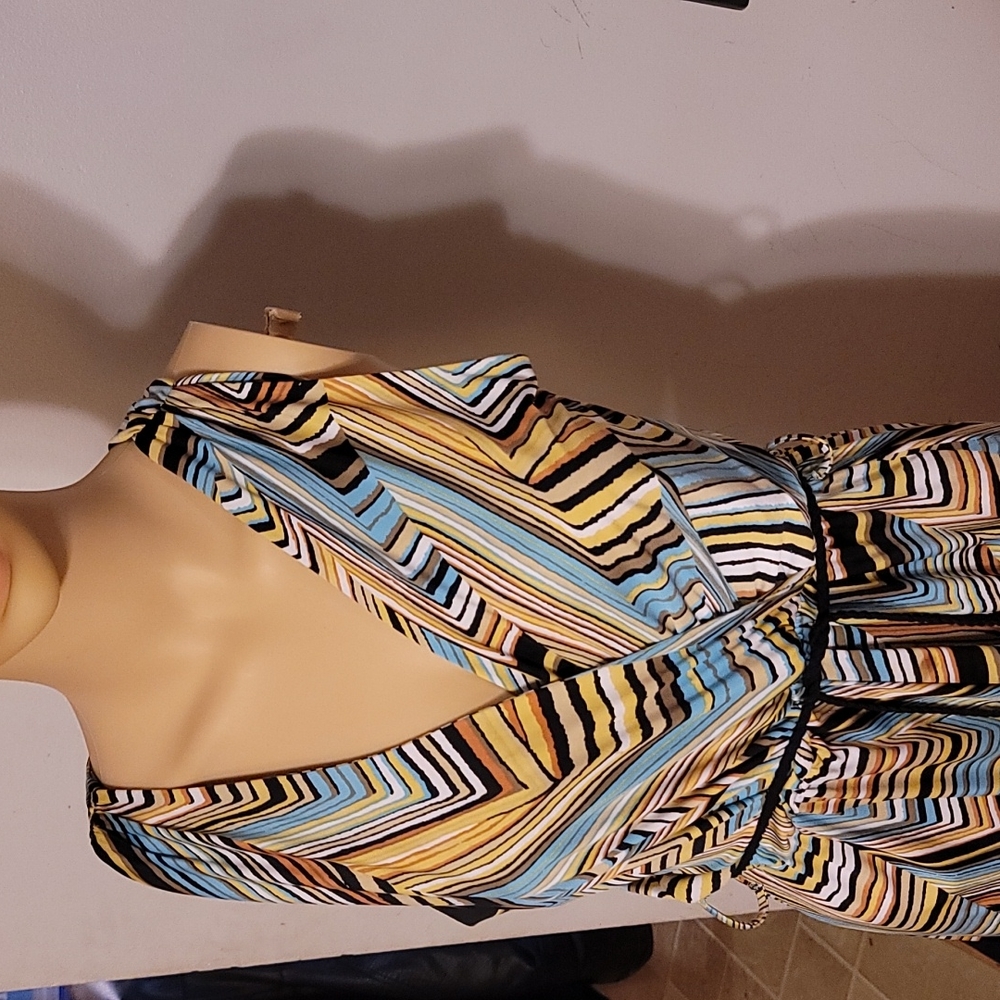 NWOT purple rain 🌂 dress with rope belt small muti print